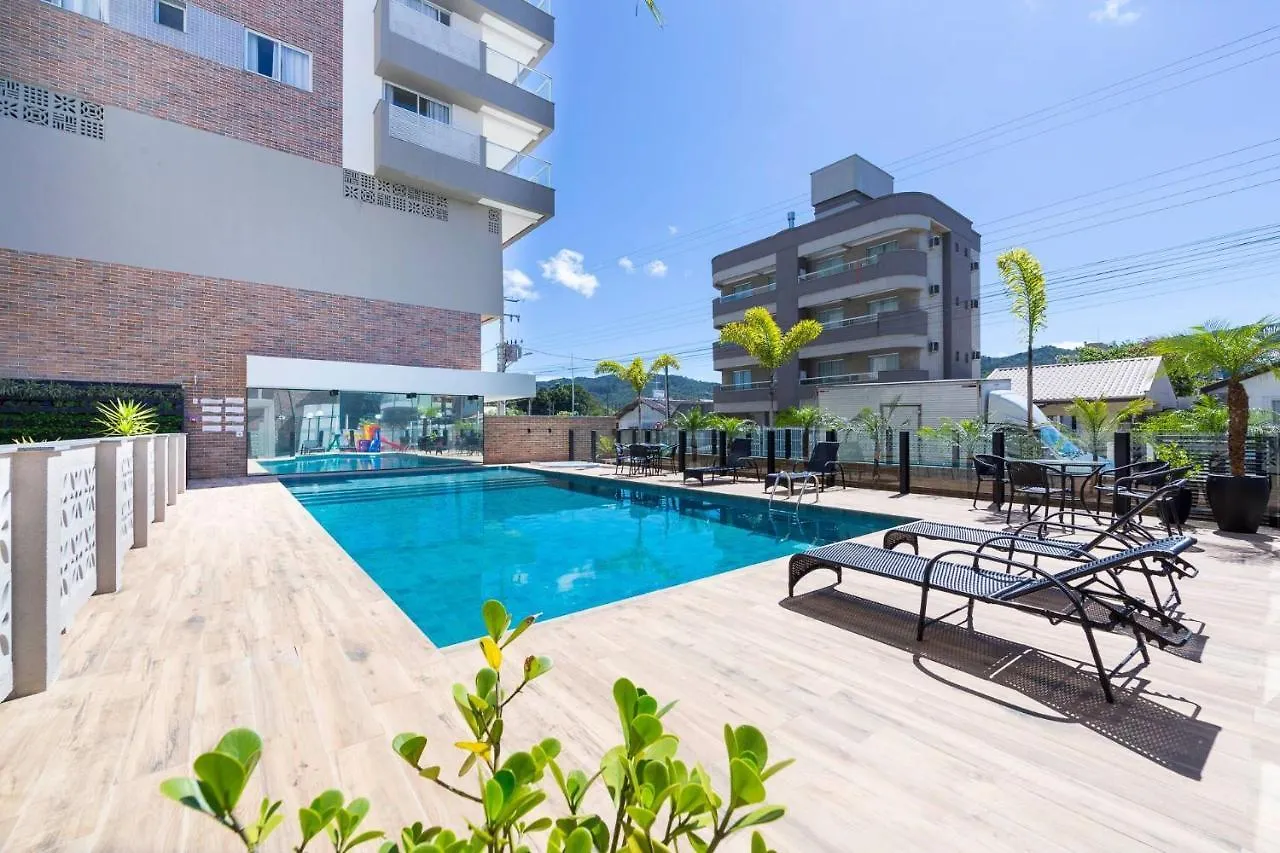 Appartement Terrazzo 602B - Cobertura duplex à poucos metros da praia de Bombas - Condomínio com piscina - Academia - Solário Bombinhas