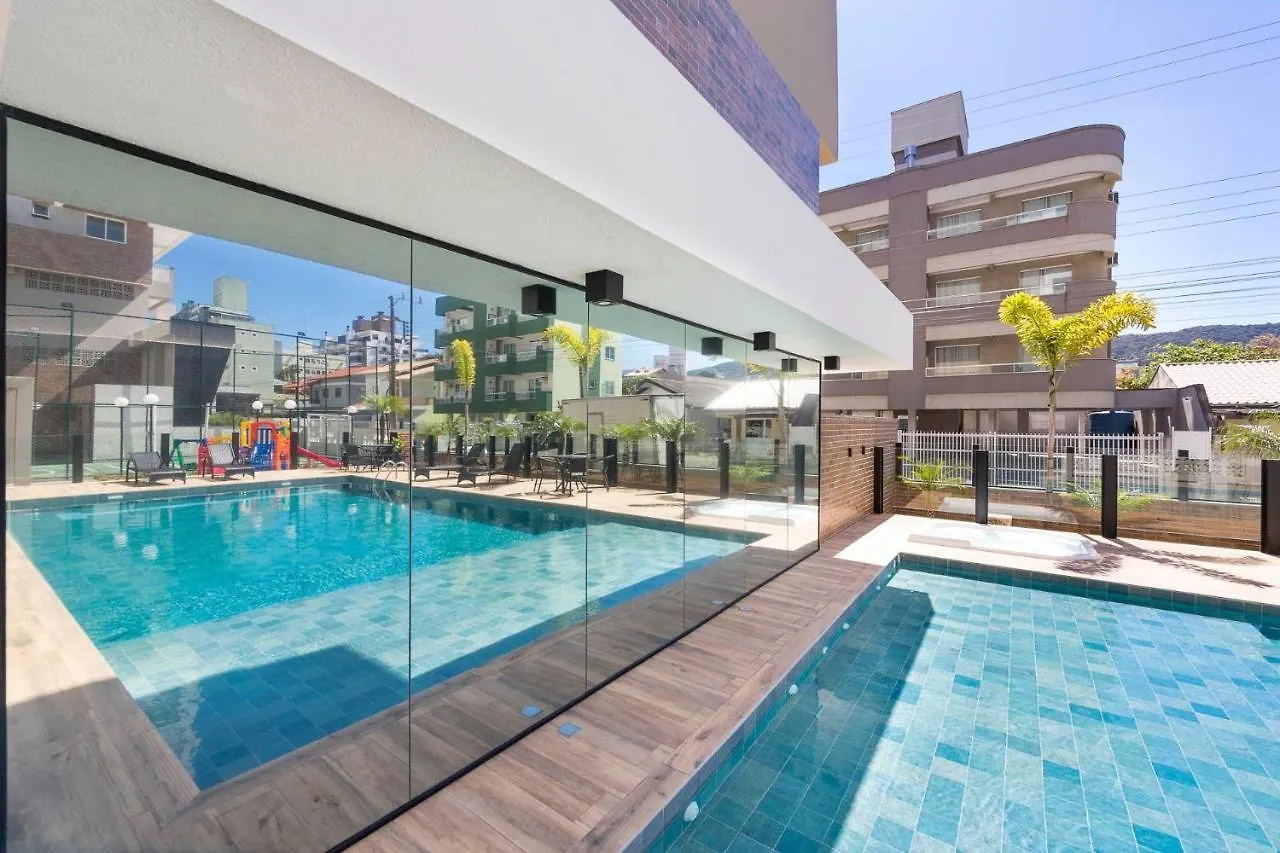 Appartement Terrazzo 602B - Cobertura duplex à poucos metros da praia de Bombas - Condomínio com piscina - Academia - Solário Bombinhas